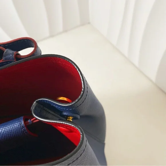 PRADA Double Medium Tote Bag Blue Saffiano Leather - Picture 9 of 12